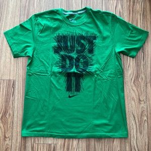 Nike T-shirt